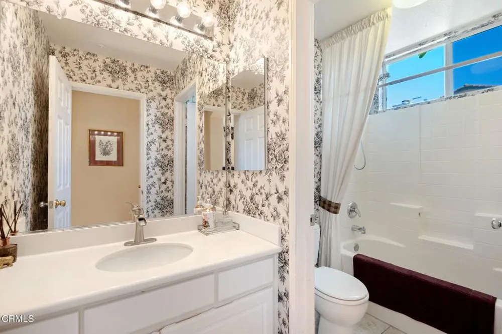 7718 Eisenhower Street Ventura, CA 93003