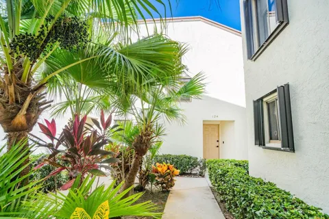 950 S Kanner Hwy Highway #Townhouse 124