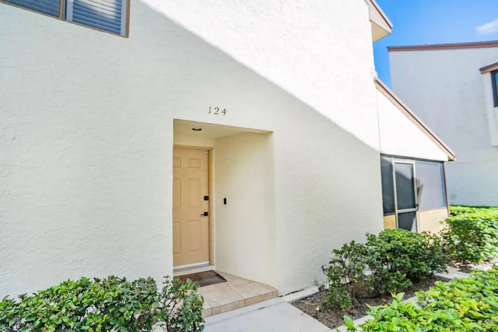 950 S Kanner Hwy Highway #Townhouse 124 Stuart, FL 34994