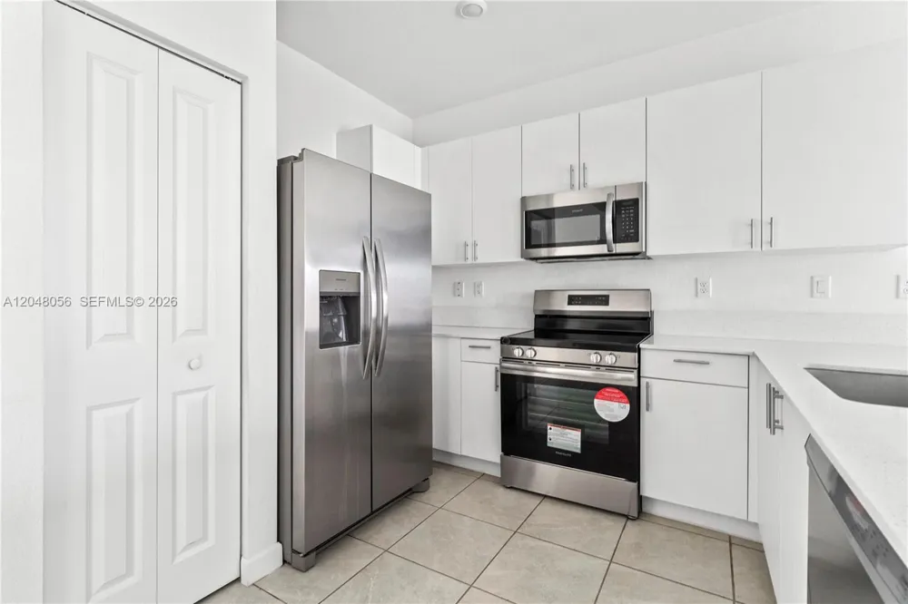 12958 SW 231st St Miami, FL 33170
