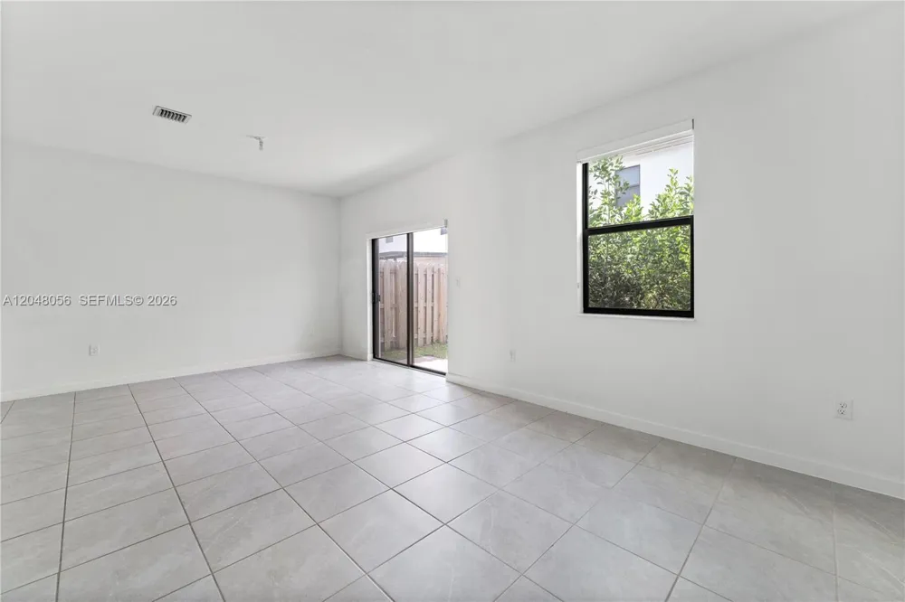12958 SW 231st St Miami, FL 33170
