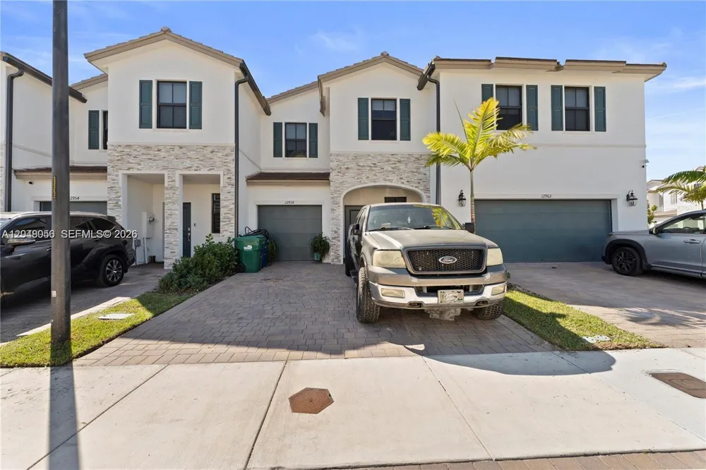 12958 SW 231st St Miami, FL 33170