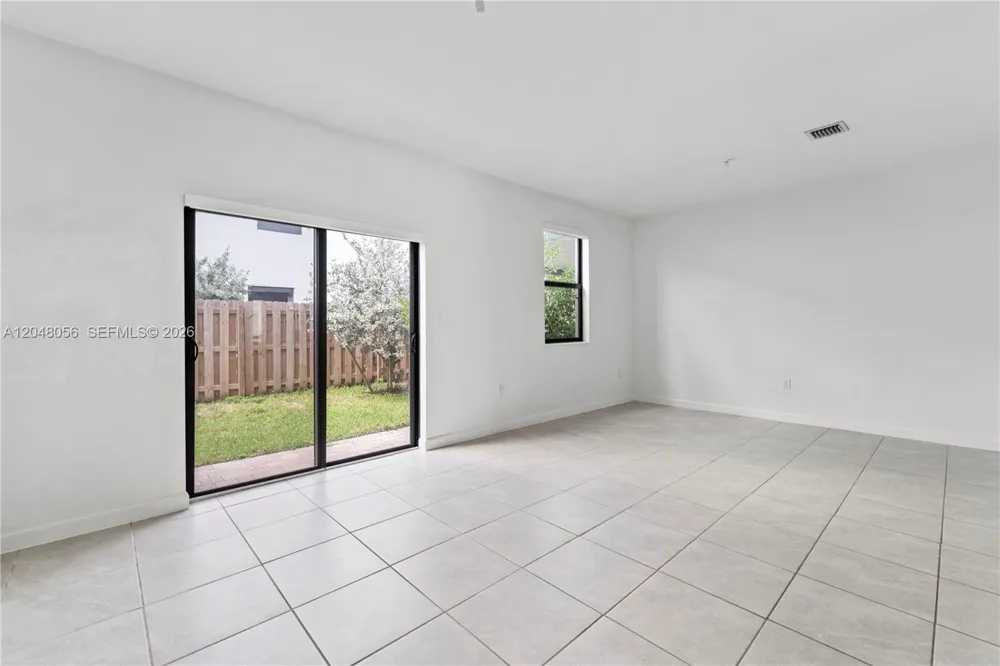 12958 SW 231st St Miami, FL 33170
