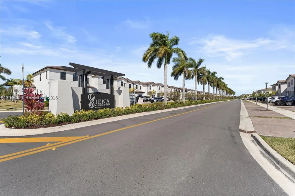12958 SW 231st St Miami, FL 33170