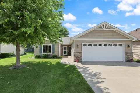 40 Waterford Lane