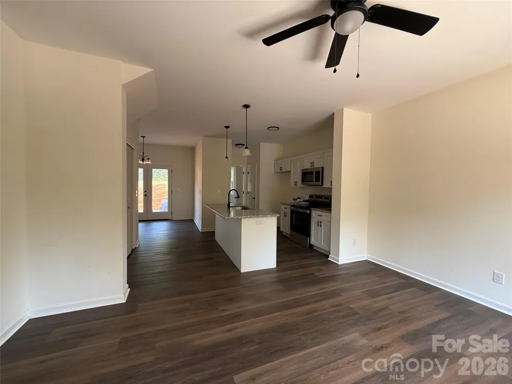 227 S Caldwell Avenue Newton, NC 28658