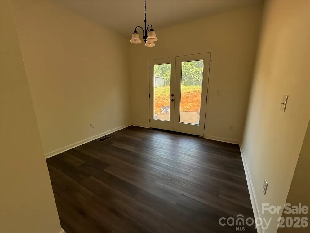 227 S Caldwell Avenue Newton, NC 28658