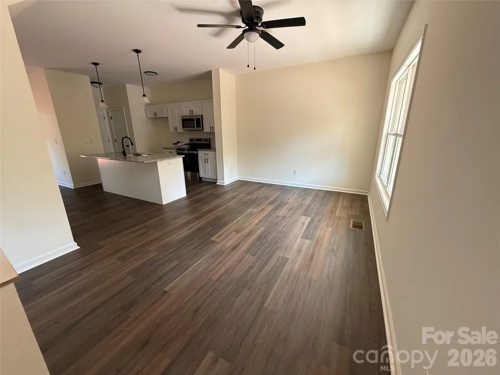 227 S Caldwell Avenue Newton, NC 28658