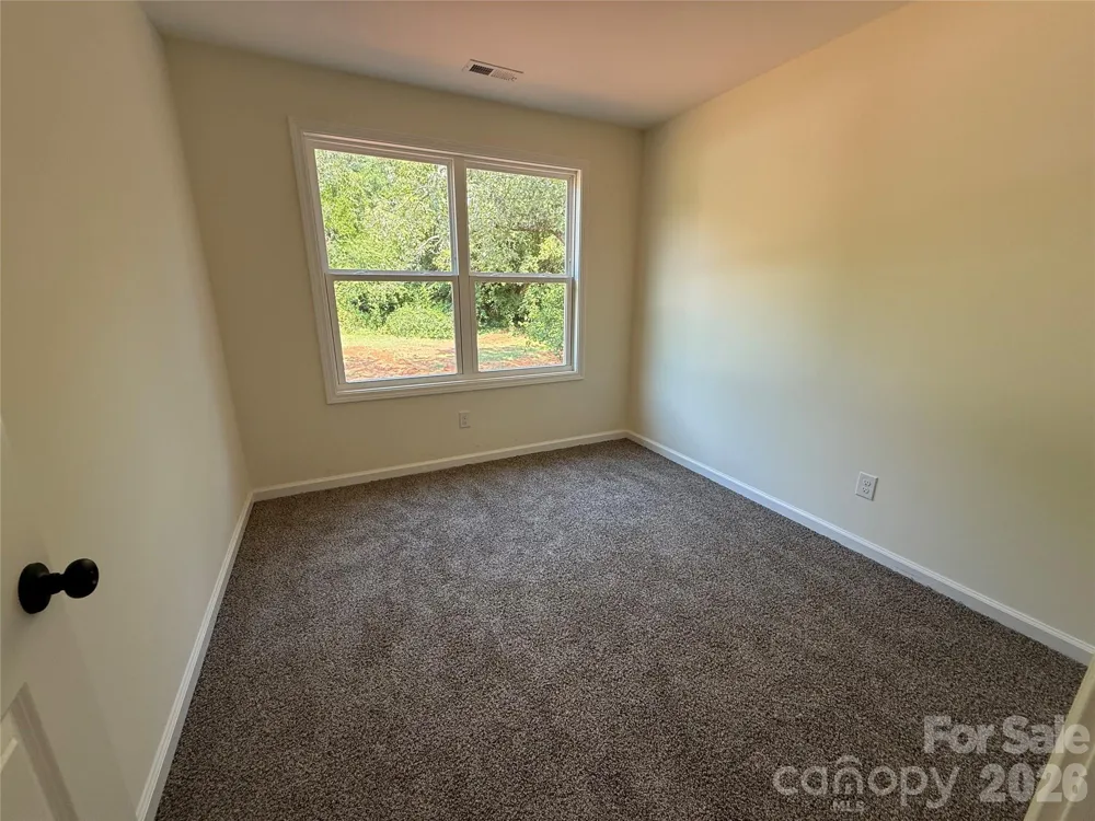 227 S Caldwell Avenue Newton, NC 28658