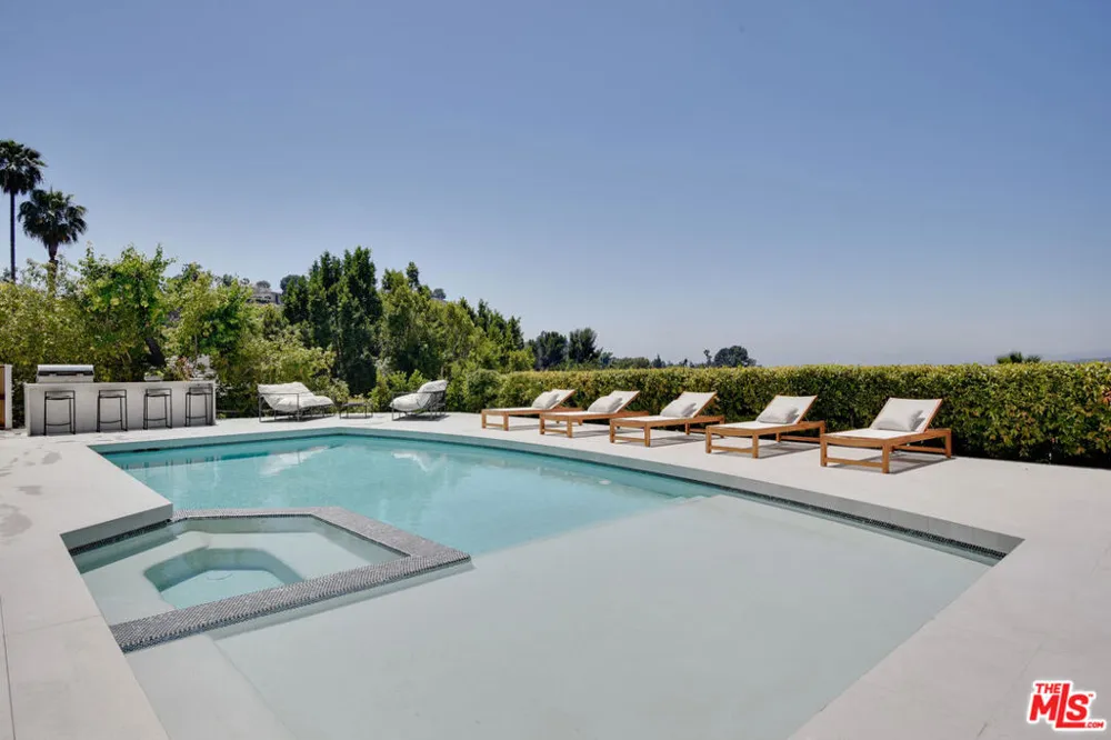 8908 Alto Cedro Drive Beverly Hills, CA 90210