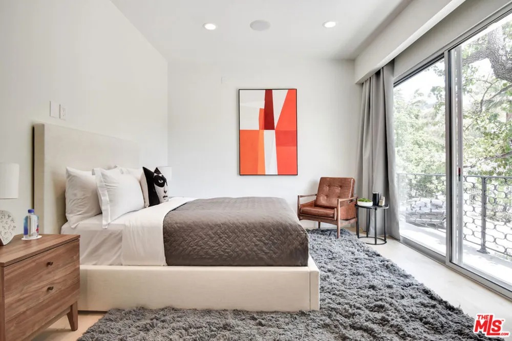 8908 Alto Cedro Drive Beverly Hills, CA 90210
