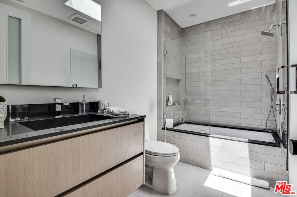 8908 Alto Cedro Drive Beverly Hills, CA 90210
