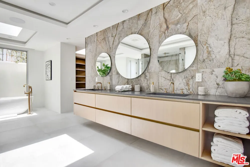 8908 Alto Cedro Drive Beverly Hills, CA 90210
