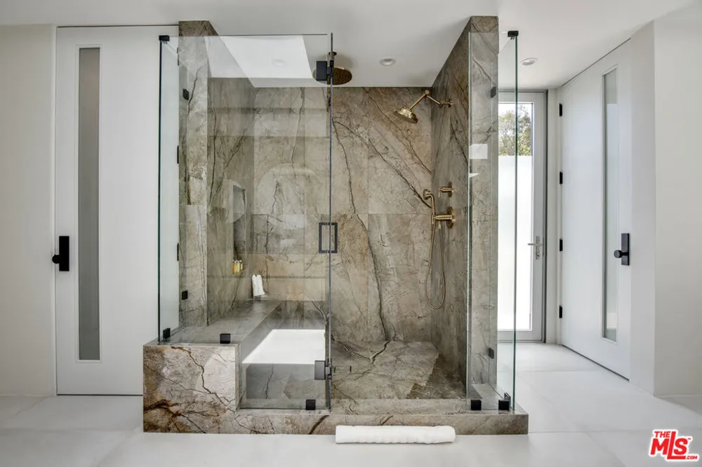 8908 Alto Cedro Drive Beverly Hills, CA 90210
