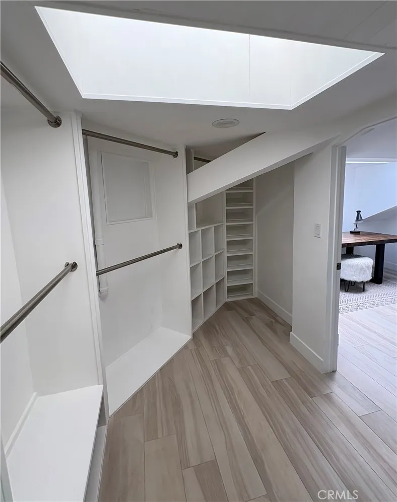 10051 Westwanda Drive Beverly Hills, CA 90210