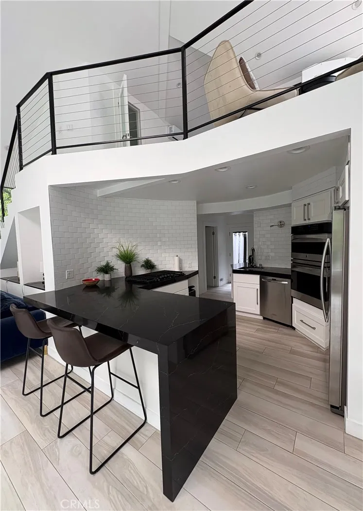 10051 Westwanda Drive Beverly Hills, CA 90210