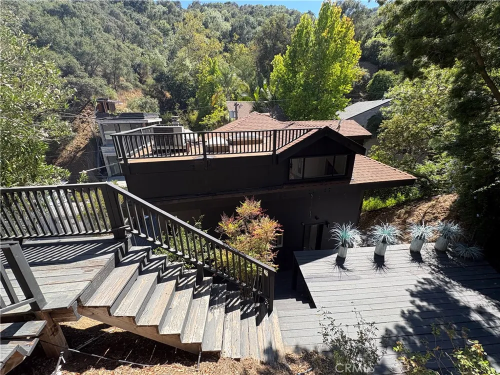 10051 Westwanda Drive Beverly Hills, CA 90210