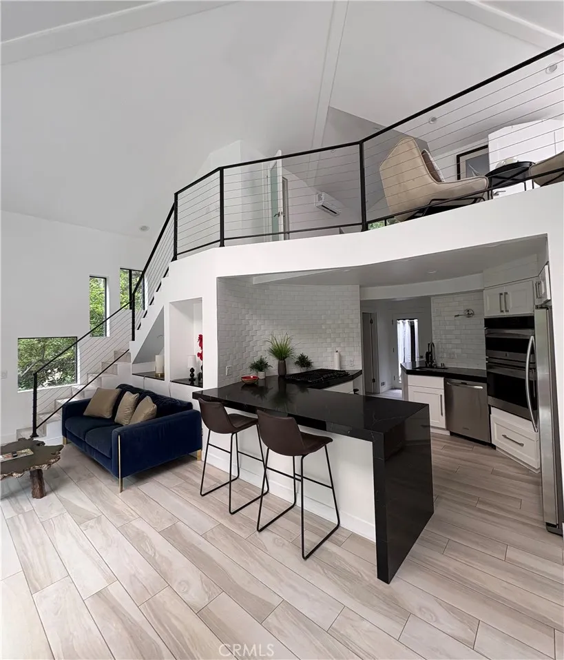 10051 Westwanda Drive Beverly Hills, CA 90210