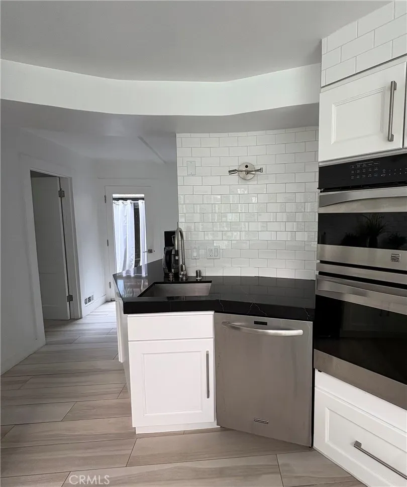 10051 Westwanda Drive Beverly Hills, CA 90210
