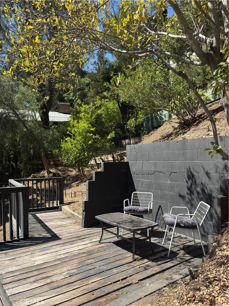 10051 Westwanda Drive Beverly Hills, CA 90210