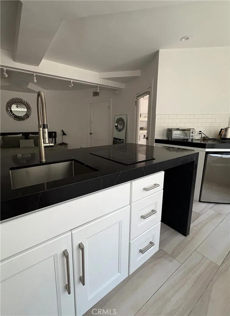 10051 Westwanda Drive Beverly Hills, CA 90210