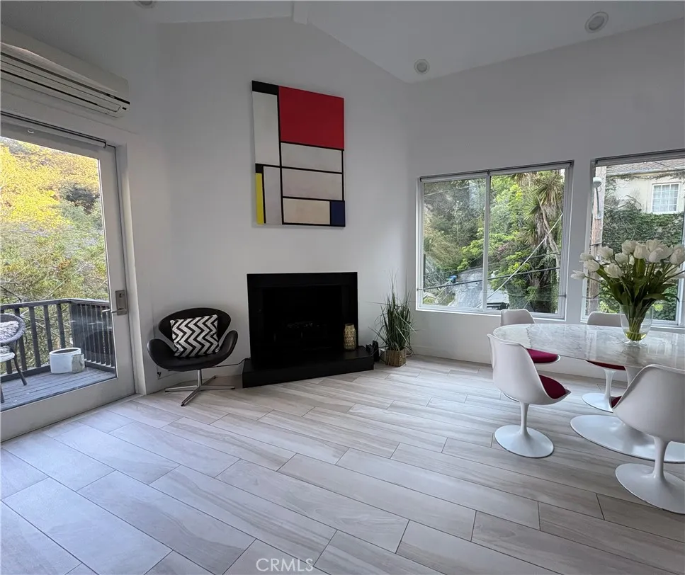 10051 Westwanda Drive Beverly Hills, CA 90210