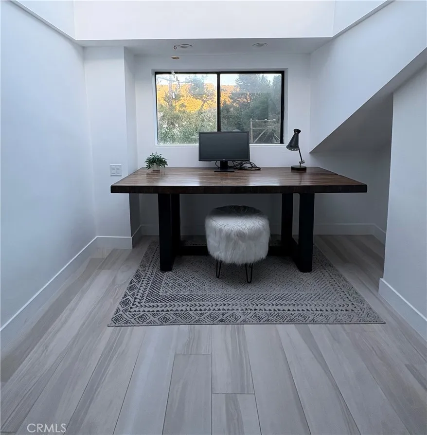 10051 Westwanda Drive Beverly Hills, CA 90210