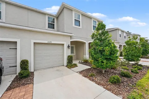 10573 OAKSIDE DRIVE