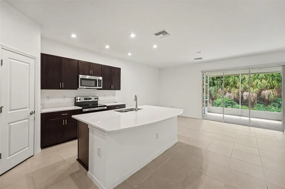 10573 OAKSIDE DRIVE Palmetto, FL 34221
