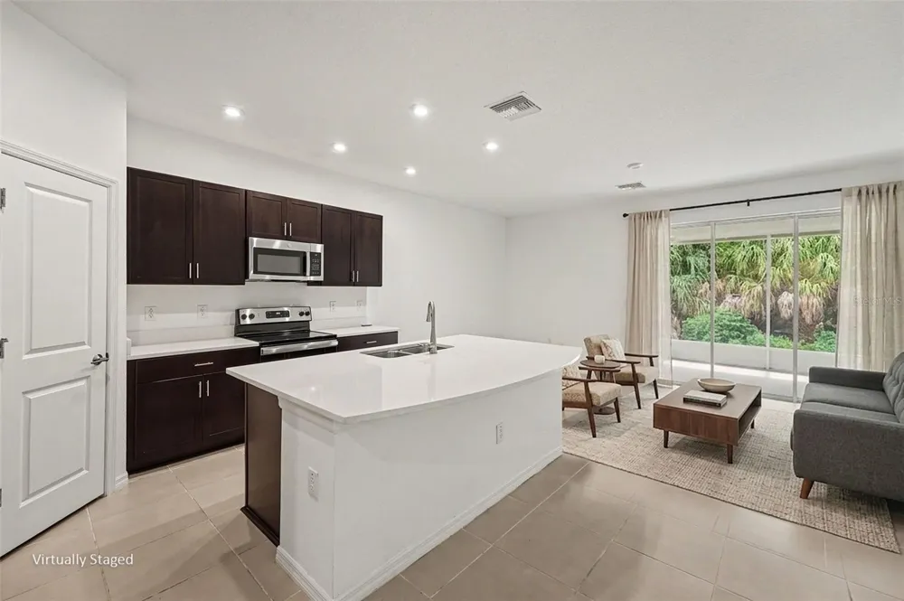 10573 OAKSIDE DRIVE Palmetto, FL 34221