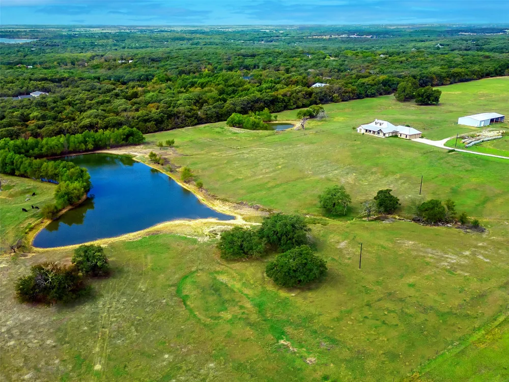 453 Tower Road Valley View, TX 76272