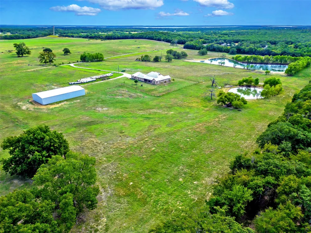 453 Tower Road Valley View, TX 76272