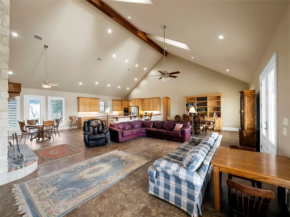 453 Tower Road Valley View, TX 76272