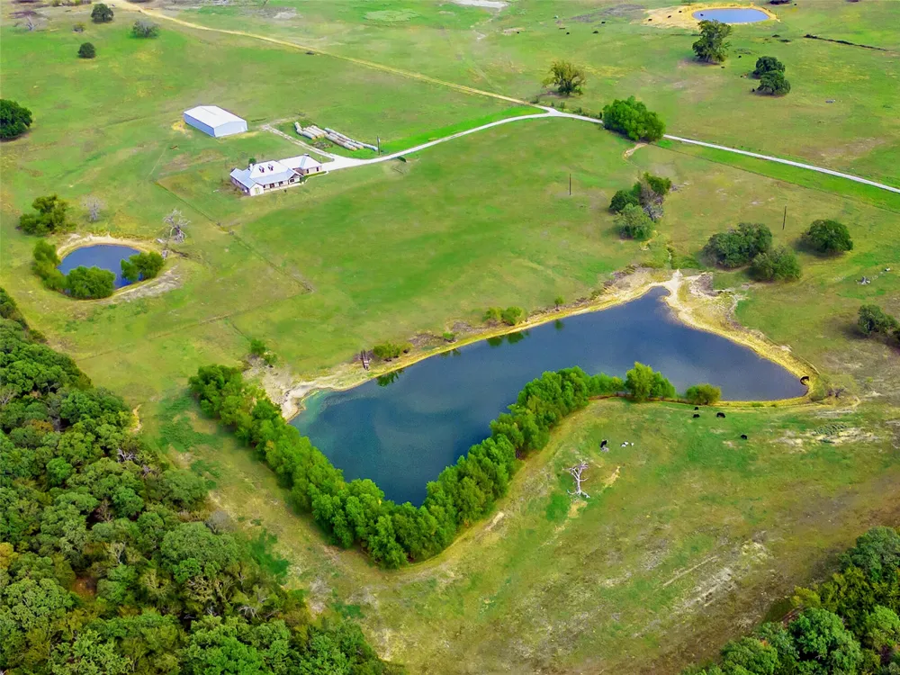 453 Tower Road Valley View, TX 76272