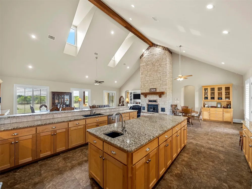 453 Tower Road Valley View, TX 76272