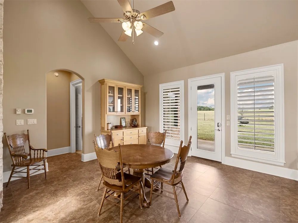 453 Tower Road Valley View, TX 76272