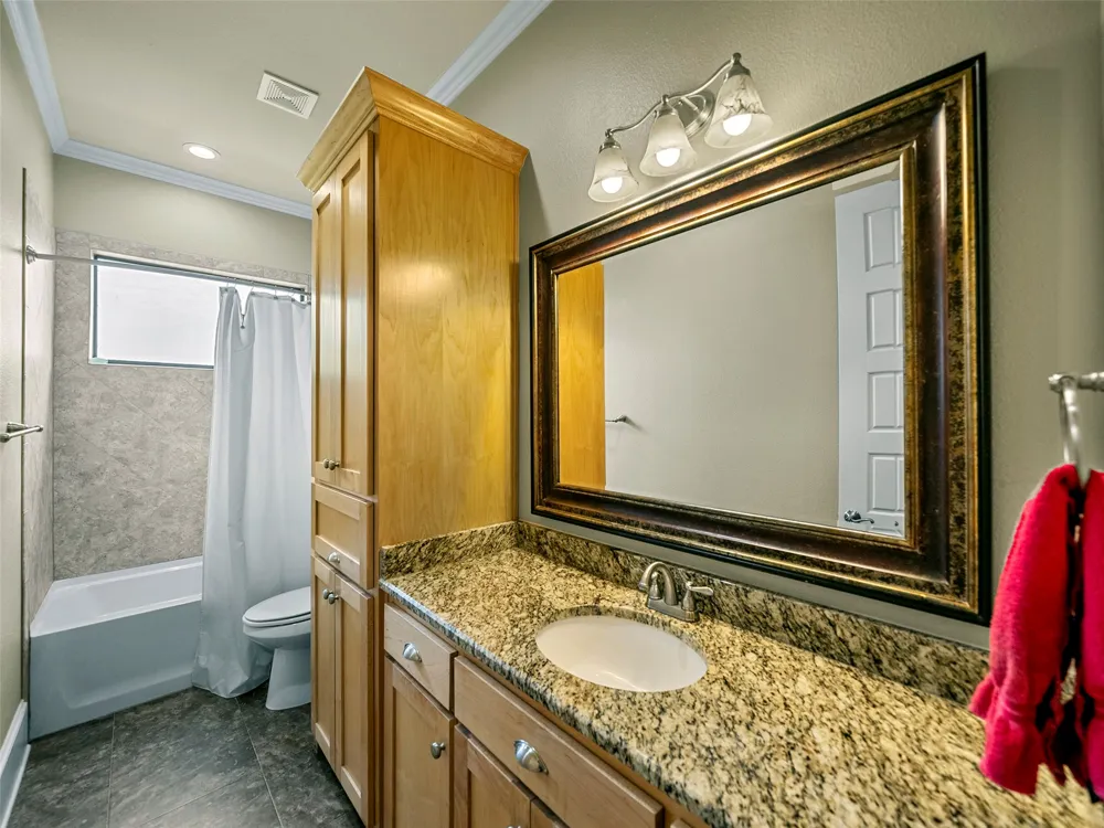 453 Tower Road Valley View, TX 76272
