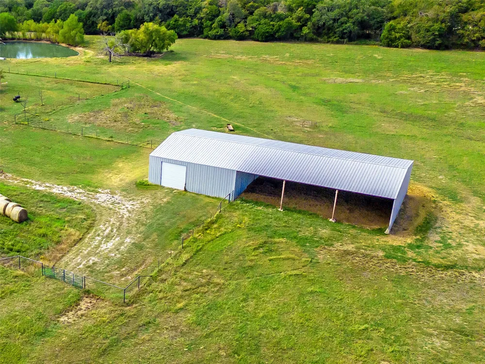 453 Tower Road Valley View, TX 76272