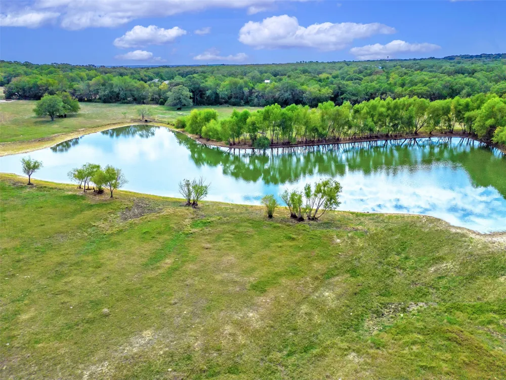 453 Tower Road Valley View, TX 76272