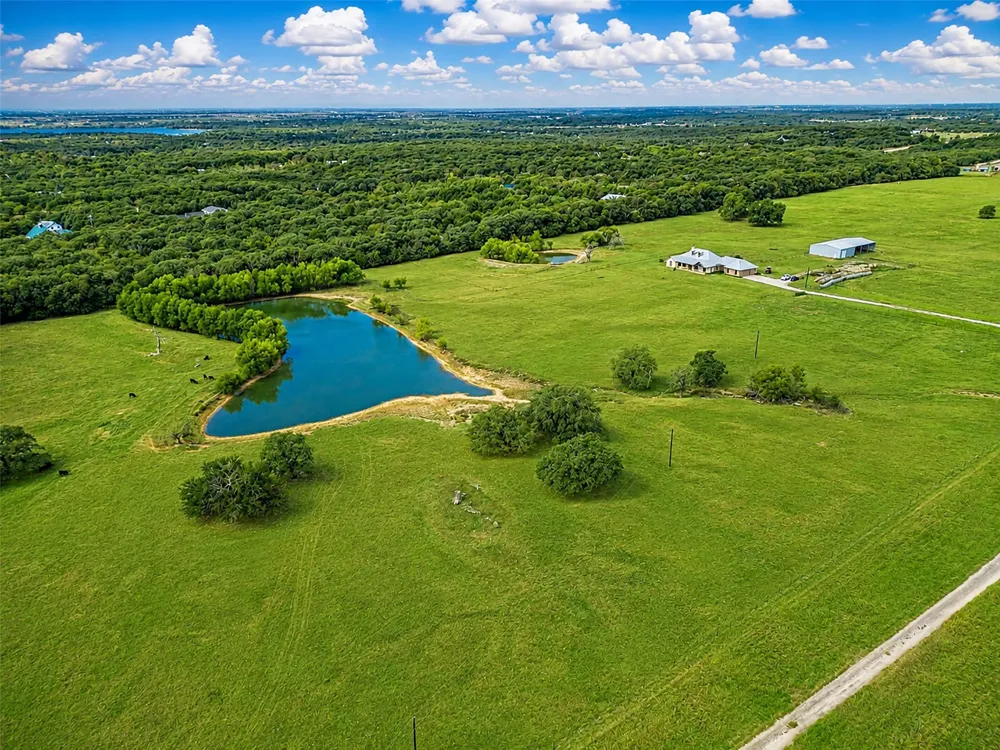 453 Tower Road Valley View, TX 76272