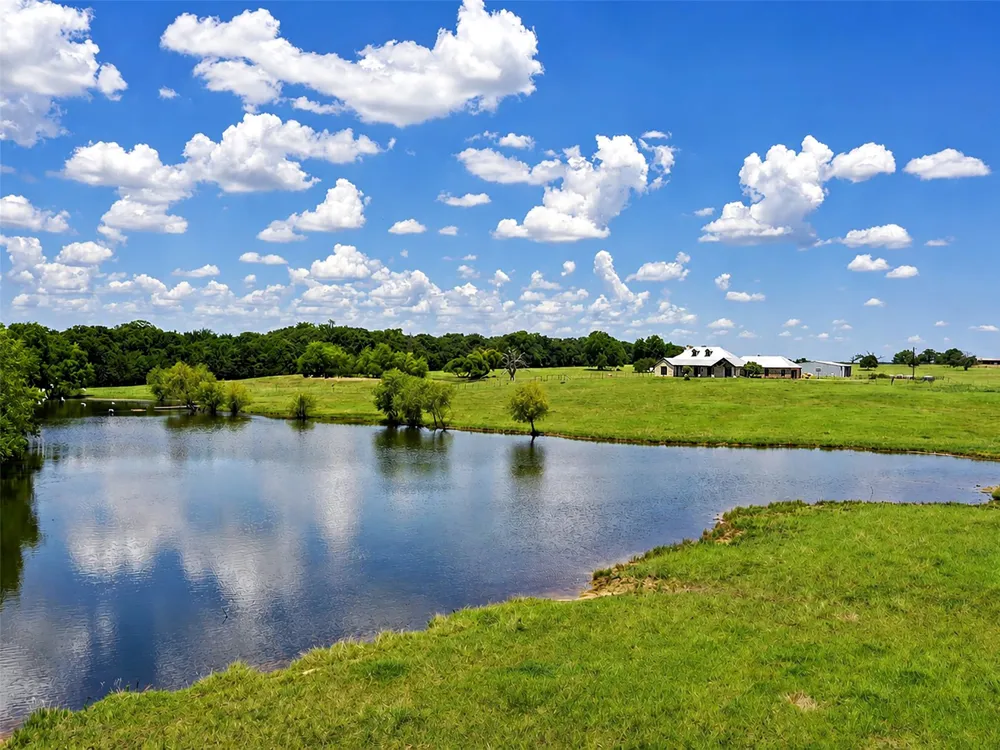 453 Tower Road Valley View, TX 76272