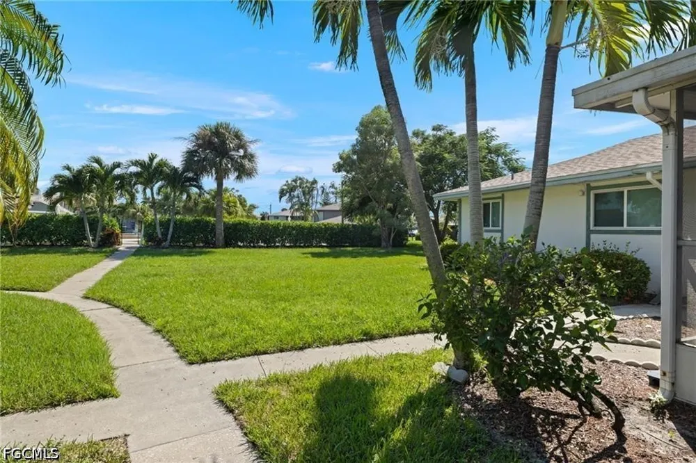 Royal Canadian Trace #3 Fort Myers, FL 33907