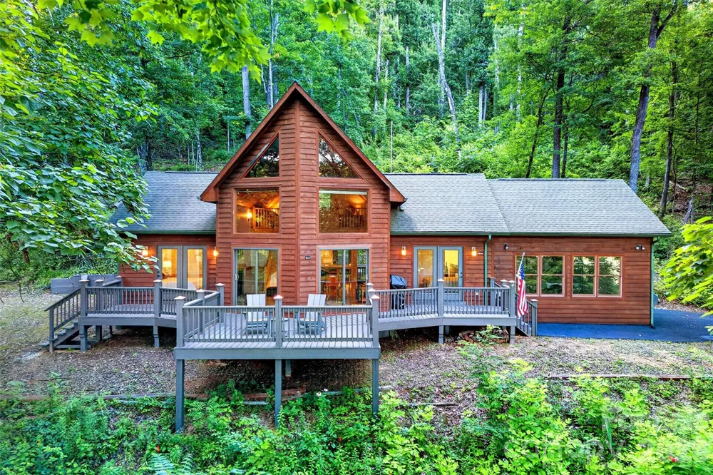 1506 Mckenzie Way S Old Fort, NC 28762