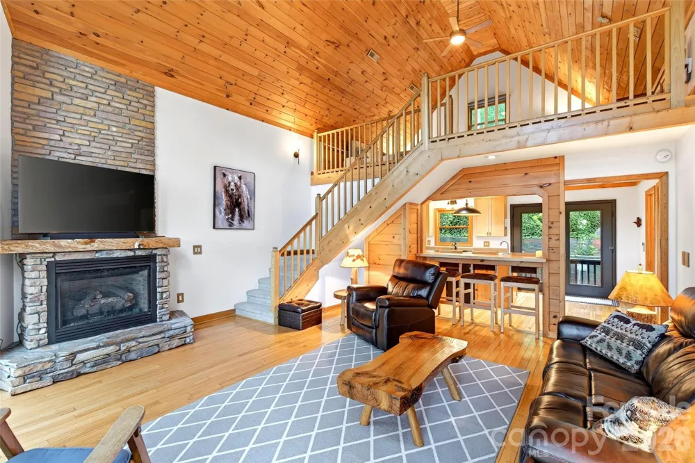 1506 Mckenzie Way S Old Fort, NC 28762