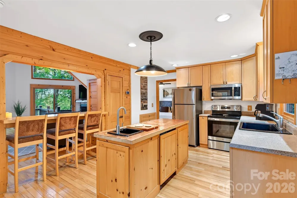1506 Mckenzie Way S Old Fort, NC 28762