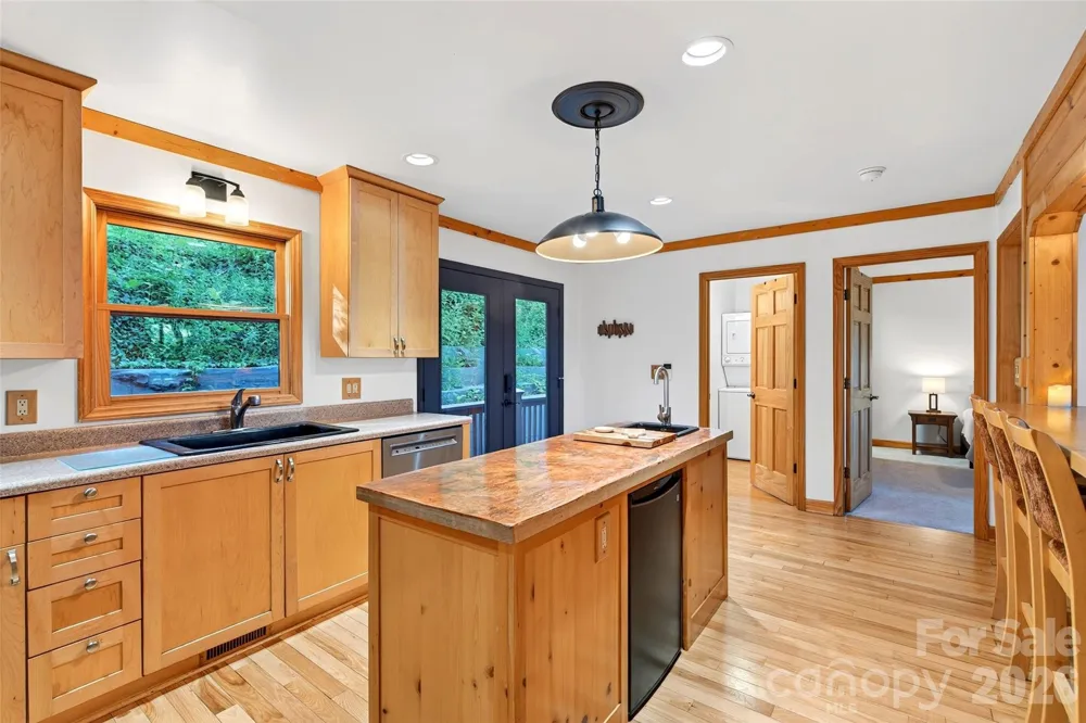 1506 Mckenzie Way S Old Fort, NC 28762
