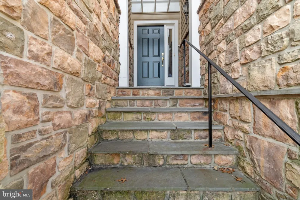 8803 MIRROR LAKE WAY Laurel, MD 20723