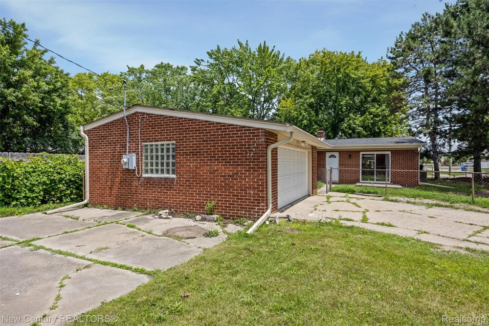 1720 Westbrook Drive Madison Heights City, MI 48071