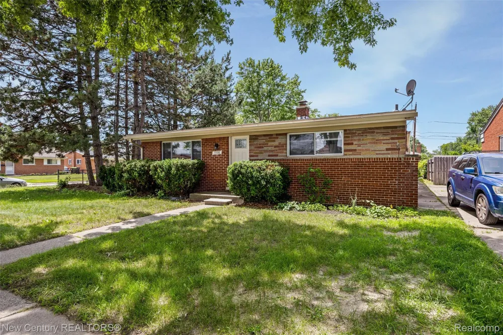 1720 Westbrook Drive Madison Heights City, MI 48071