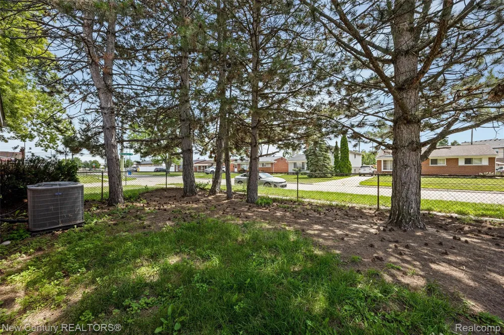 1720 Westbrook Drive Madison Heights City, MI 48071